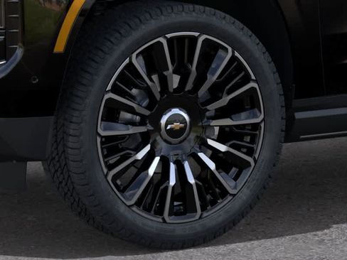 New 2026 Chevrolet Tahoe High Country AWD/4WD image 9