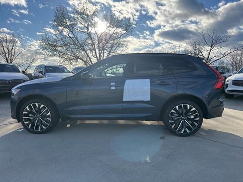 New 2026 Volvo XC60 B5 Ultra w/ Protection Package Premier image 4