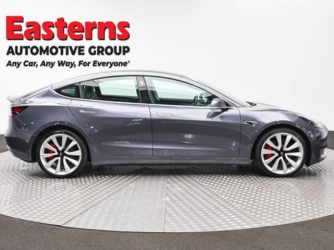 Used 2019 Tesla Model 3 Performance image 4