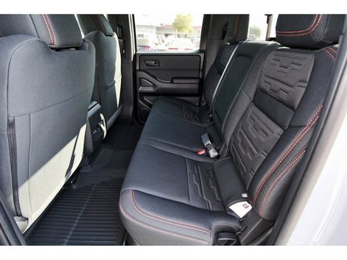 New 2026 Nissan Frontier PRO-4X w/ Pro-4x Convenience Package image 7