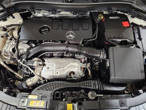 Used 2023 Mercedes-Benz GLA 250 4MATIC image 53