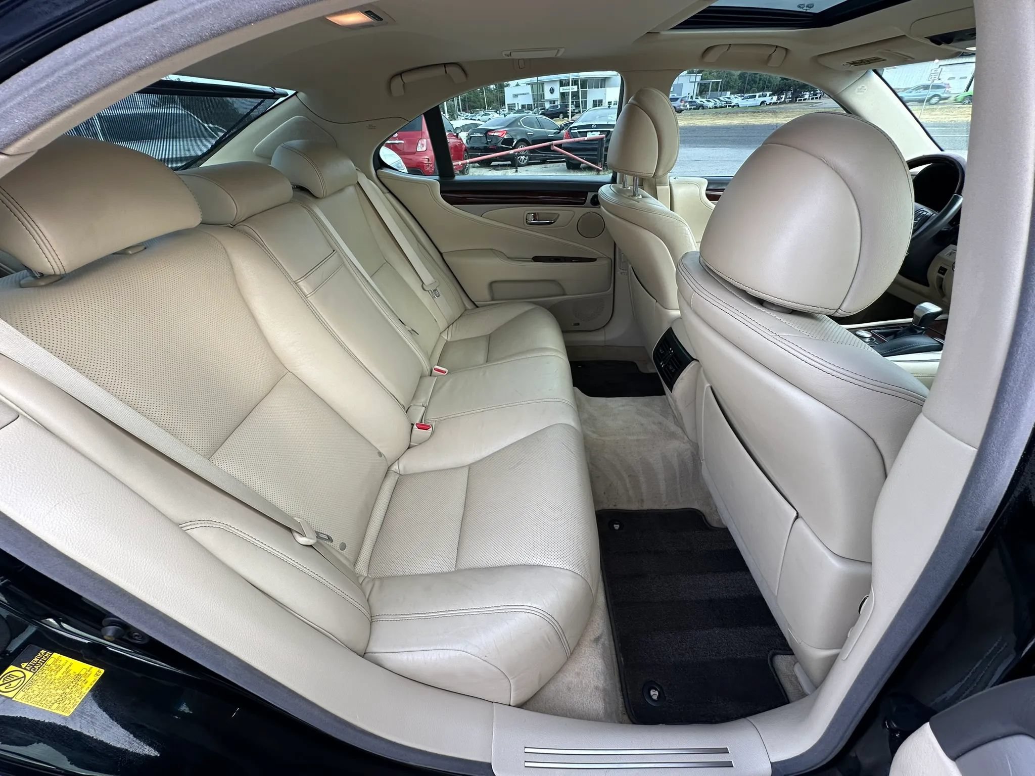 Used 2014 Lexus LS 460 AWD w/ Comfort Package image 14