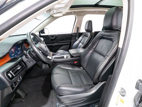 Used 2024 Lincoln Aviator Reserve w/ Jet Package RWD image 16
