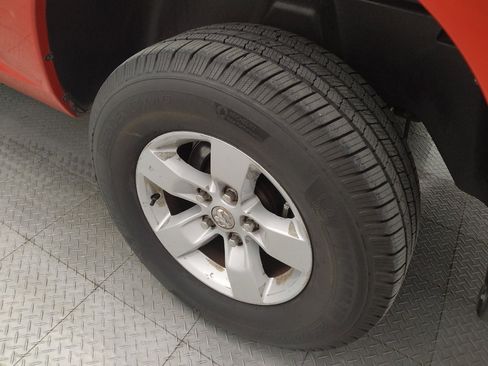 Used 2019 RAM 1500 Classic SLT AWD/4WD image 31