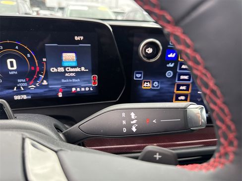 Used 2025 Chevrolet Traverse RS image 20