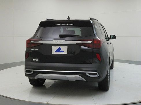 Used 2023 Kia Seltos S w/ Navigation Package image 6