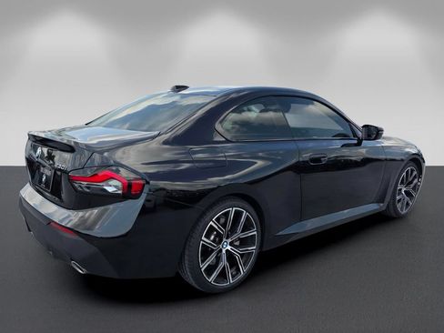 Certified 2024 BMW 230i Coupe w/ Convenience Package RWD image 4