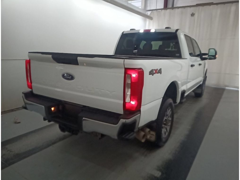 Certified 2025 Ford F350 XLT AWD/4WD image 4