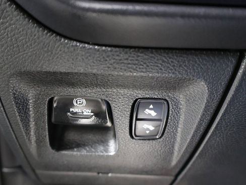 Used 2022 RAM 1500 Limited w/ Off-Road Group image 38