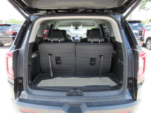 Used 2023 GMC Acadia SLT FWD image 38