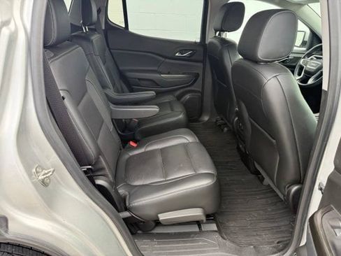 Used 2019 GMC Acadia SLT AWD/4WD image 16