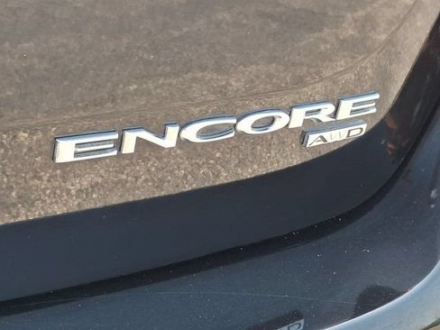 Used 2022 Buick Encore Preferred w/ Safety Package AWD/4WD image 29