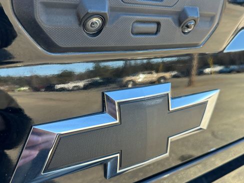 Used 2022 Chevrolet Silverado 3500 LTZ w/ LTZ Plus Package image 33