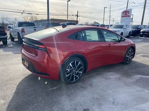 New 2026 Toyota Prius Plug-In Hybrid image 9