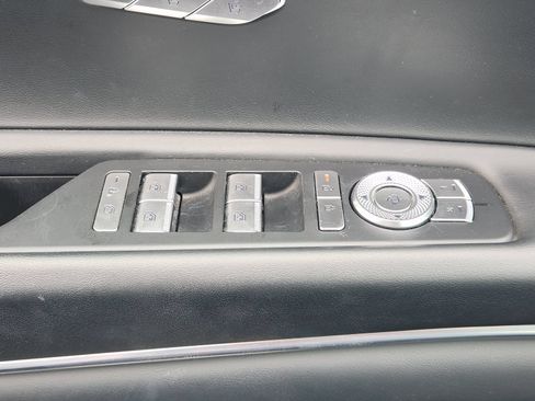 Used 2025 Genesis GV80 2.5T Standard AWD/4WD image 28