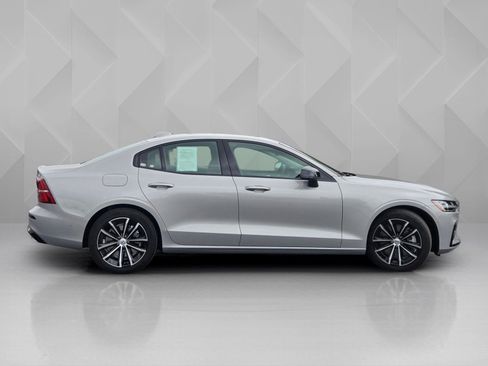 Certified 2025 Volvo S60 T8 Plus AWD/4WD image 7