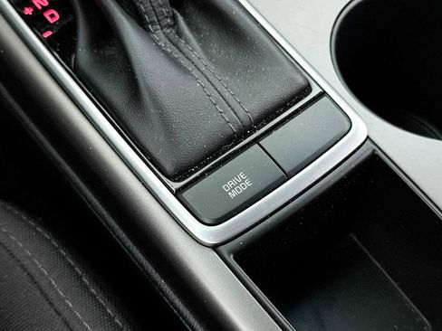 Used 2020 Kia Optima LX image 7