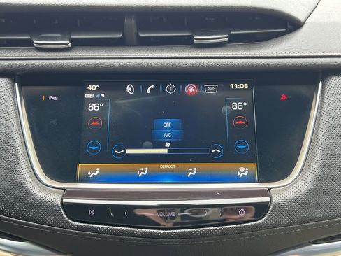 Used 2019 Cadillac XT5 AWD image 26