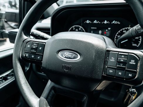 Used 2025 Ford F250 XLT AWD/4WD image 28
