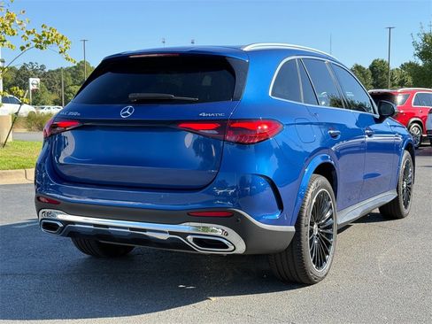 Certified 2025 Mercedes-Benz GLC 350e 4MATIC image 3