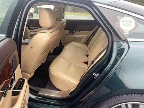 Used 2017 Jaguar XJ R-Sport image 8