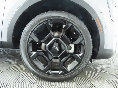 Used 2024 Kia Sorento SX image 34