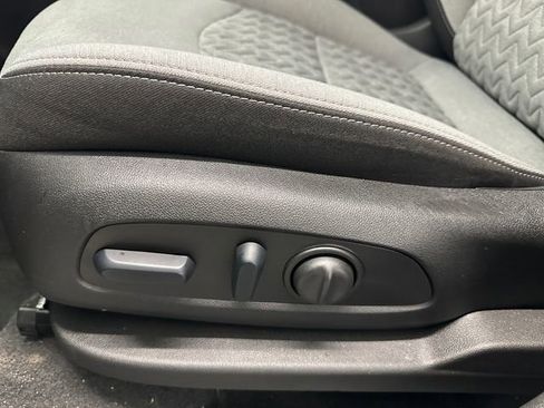 Used 2024 Chevrolet Equinox LT w/ LPO, Floor Liner Package image 20