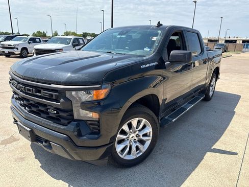 Used 2022 Chevrolet Silverado 1500 Custom RWD image 1