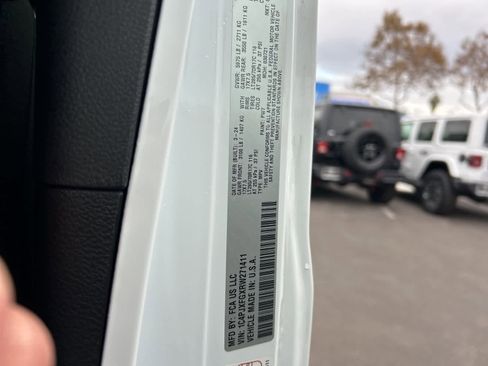 Used 2024 Jeep Wrangler Rubicon image 43