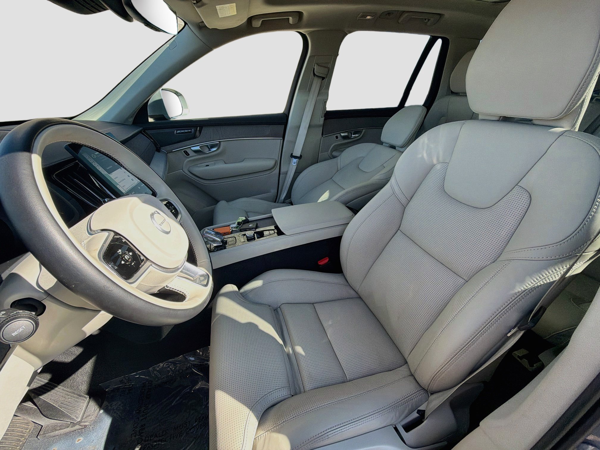 Used 2026 Volvo XC90 B6 Ultra AWD/4WD image 13