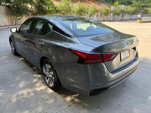 Used 2020 Nissan Altima 2.5 S FWD image 7
