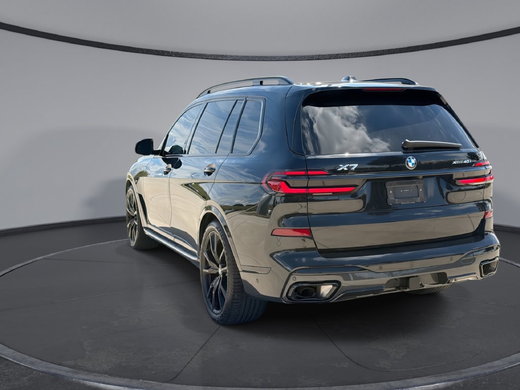 Used 2025 BMW X7 xDrive40i w/ M Sport Package AWD/4WD image 10