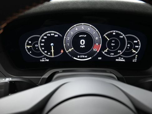 Used 2026 Porsche 911 GT3 RWD image 12