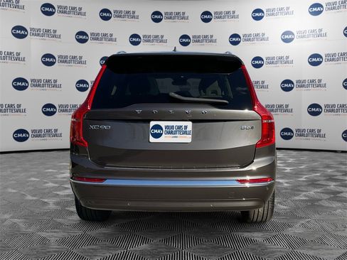 Certified 2023 Volvo XC90 B6 Ultimate w/ Lounge Package image 4