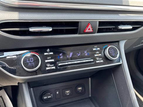 Certified 2023 Hyundai Sonata Limited FWD image 36
