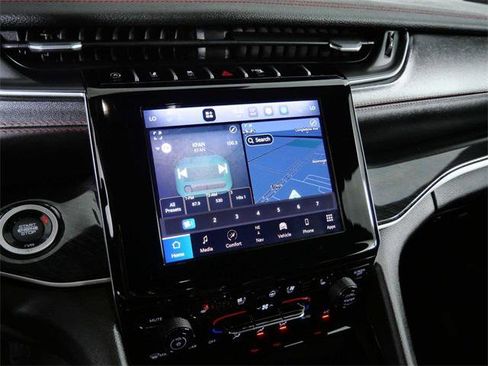 Used 2022 Jeep Grand Cherokee Trailhawk image 19