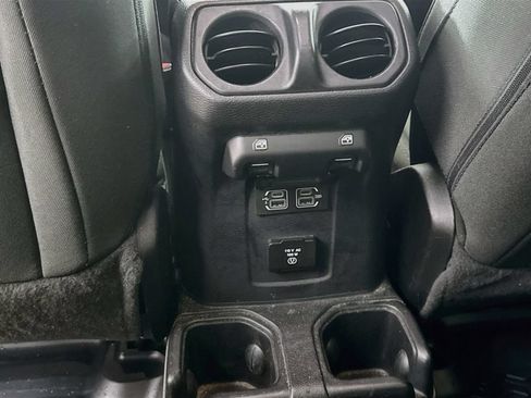 Used 2020 Jeep Wrangler Unlimited Sahara AWD/4WD image 24