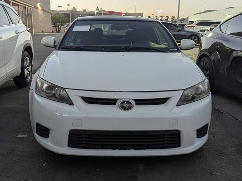 Used 2013 Scion tC FWD image 2