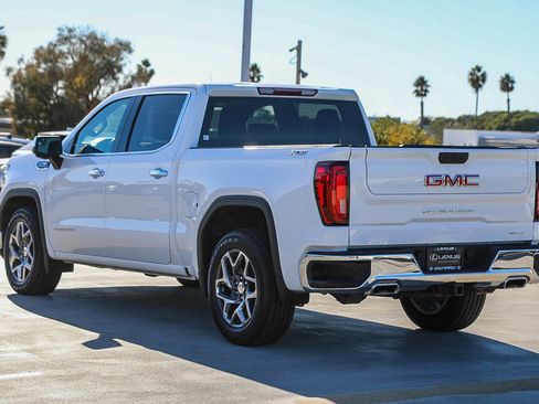 Used 2022 GMC Sierra 1500 SLT image 5