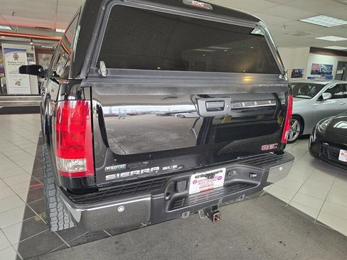 Used 2011 GMC Sierra 1500 SLE w/ All-Terrain Package image 5
