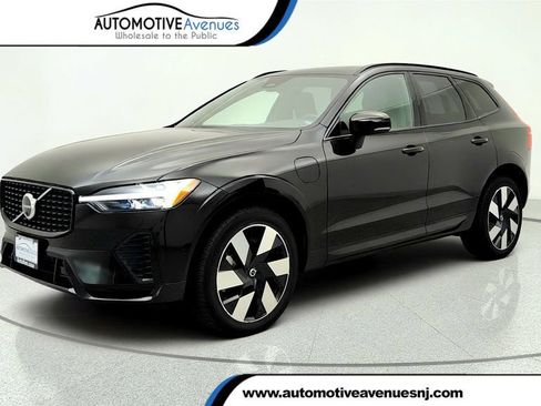 Used 2025 Volvo XC60 T8 Plus w/ Protection Package Premier AWD/4WD image 1