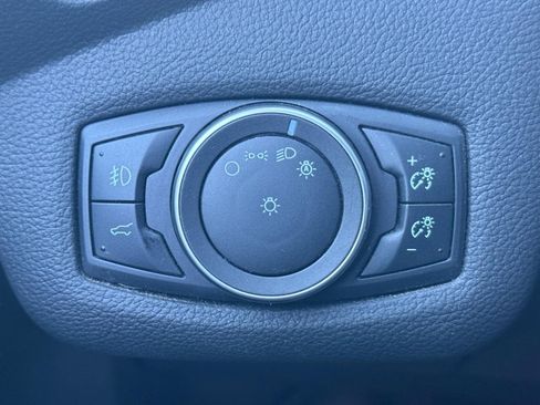 Used 2018 Ford Escape SE image 20