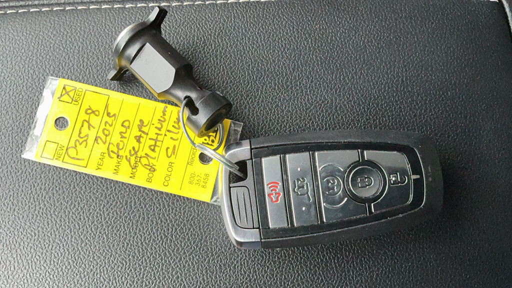 Certified 2025 Ford Escape ST-Line FWD image 36