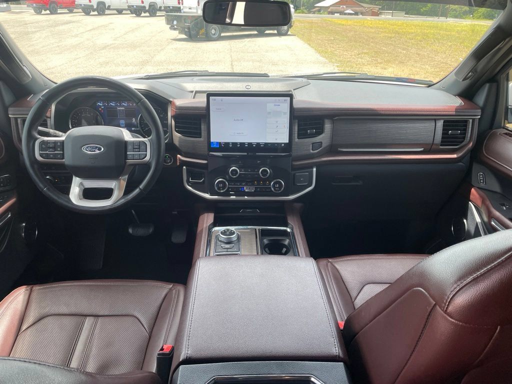 Used 2022 Ford Expedition Max Limited RWD image 29