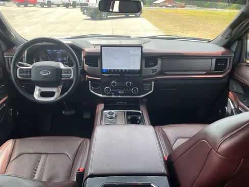 Used 2022 Ford Expedition Max Limited RWD image 29
