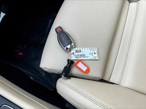 Used 2018 Mercedes-Benz CLA 250 image 13