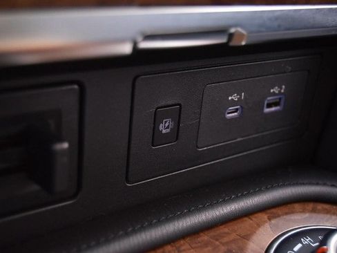 Certified 2022 Nissan Armada SL image 21