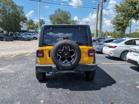 Used 2021 Jeep Wrangler Unlimited Sport AWD/4WD image 6