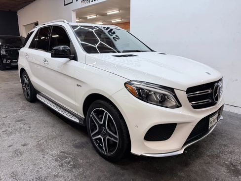 Used 2018 Mercedes-Benz GLE 43 AMG GLE 43 Sport Utility 4D image 2
