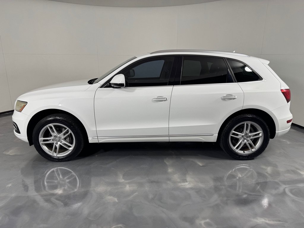 Used 2017 Audi Q5 2.0T Premium Plus w/ Technology Package AWD/4WD image 8